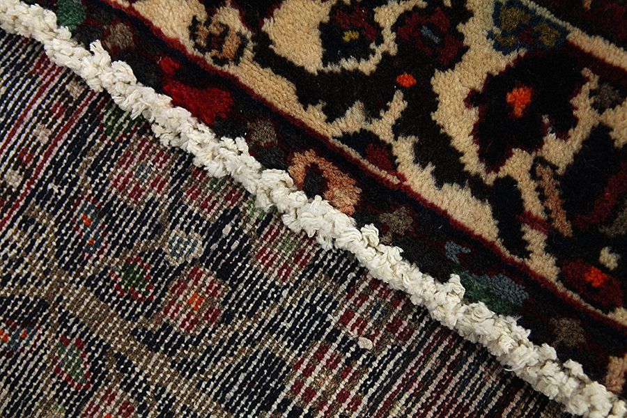 Bakhtiari Persian Carpet 317x175 - Picture 5