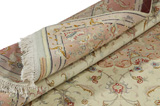 Tabriz Persian Carpet 195x150 - Picture 12